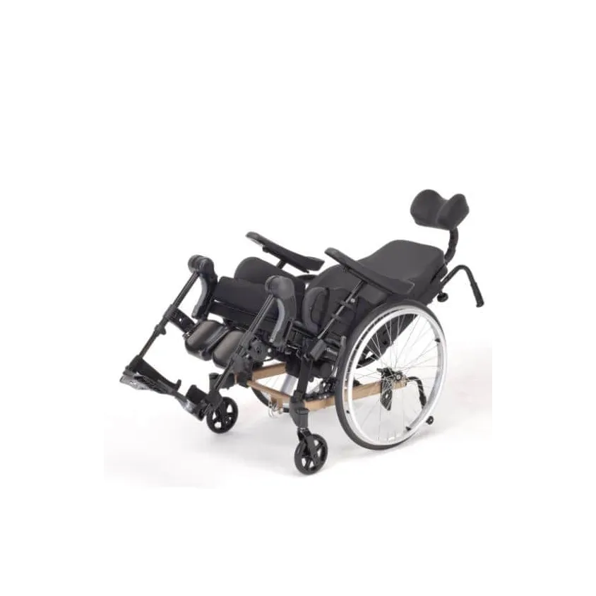 Fauteuil Roulant Confort - INVACARE Rea Clematis Pro E-Tilt