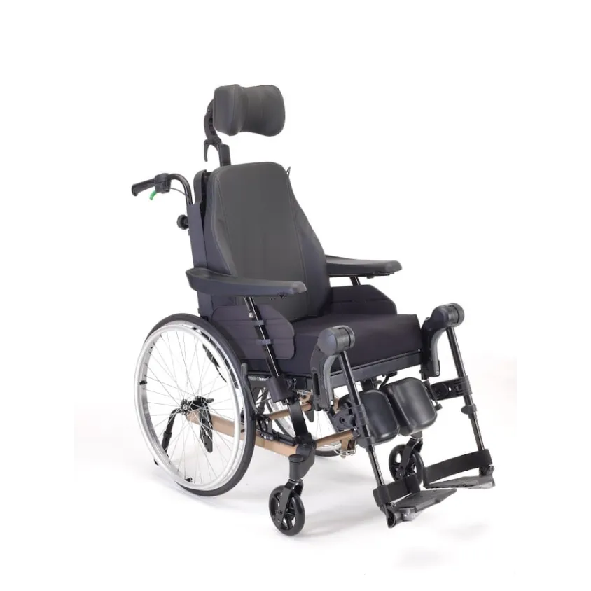 Fauteuil Roulant Confort - INVACARE Rea Clematis Pro