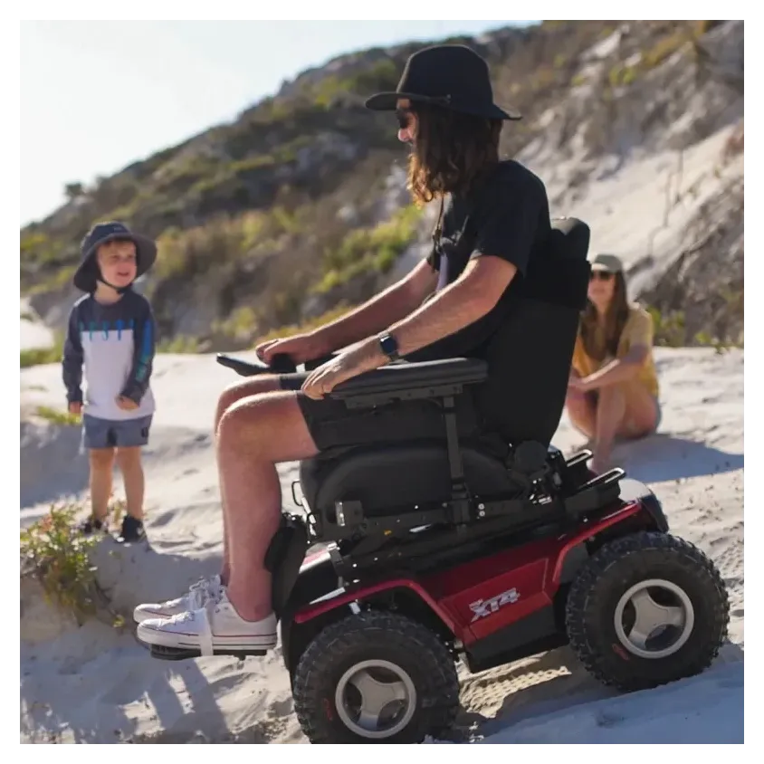 Fauteuil Roulant Électrique 4x4 Magic Mobility XT4 | Tout-Terrain