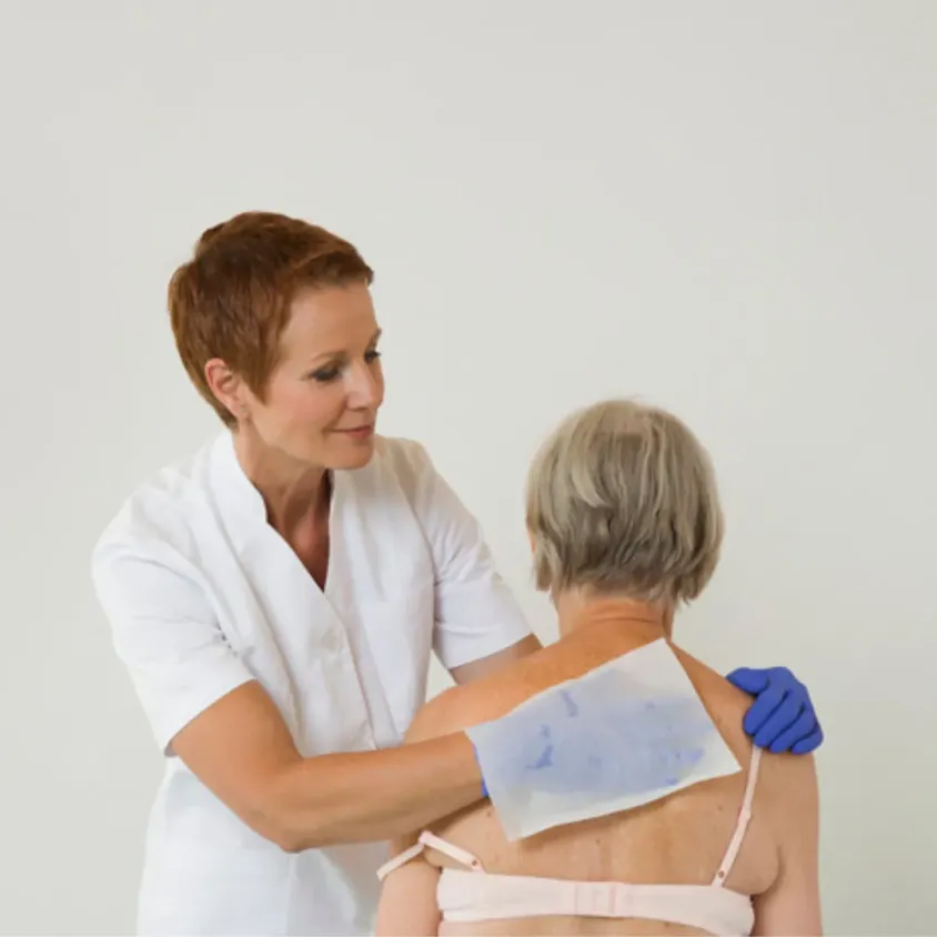 Gants de Toilette Jetables ValaClean Film Intraversables | Hartmann