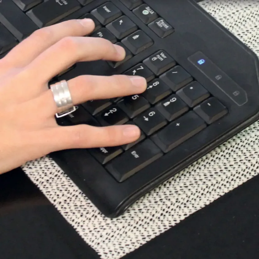 Sous-tapis Antiglisse 150x30 cm | Recoupable | Sécurité Maison