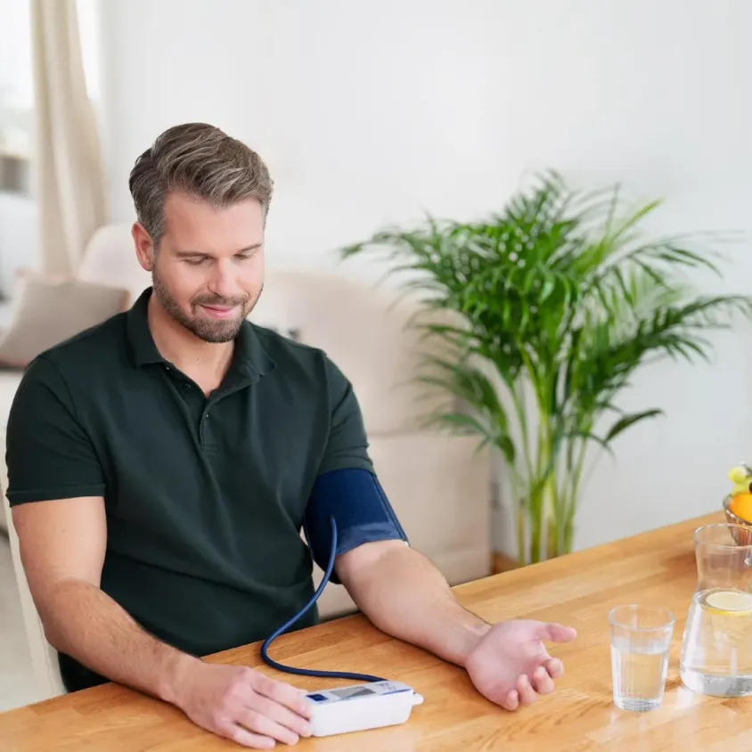 Tensiomètre de Bras Veroval compact Hartmann - Précis & Automatique  Meta Description