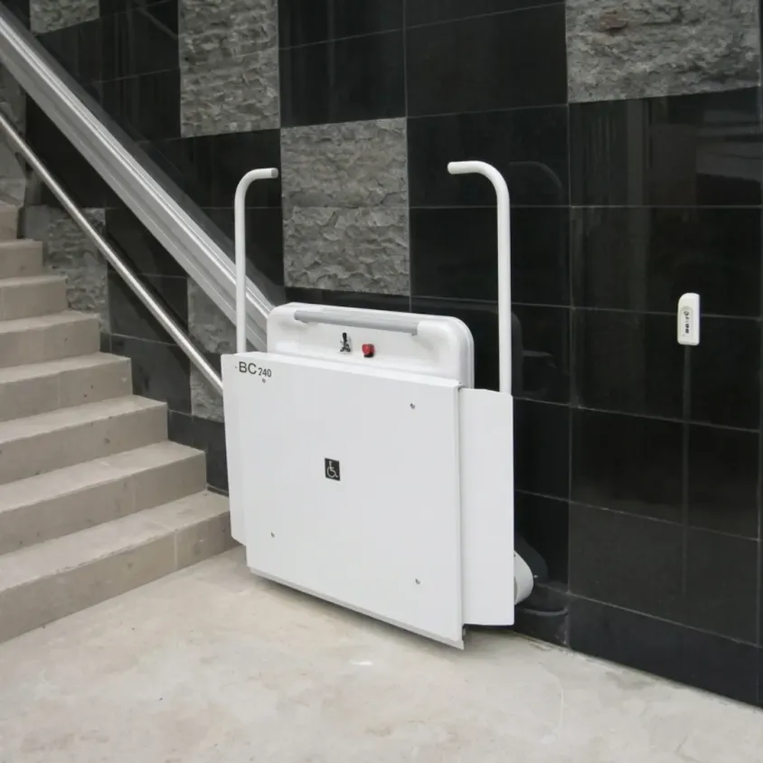 Plateforme Élévatrice PMR Escalier Droit | Stannah Stairiser BC
