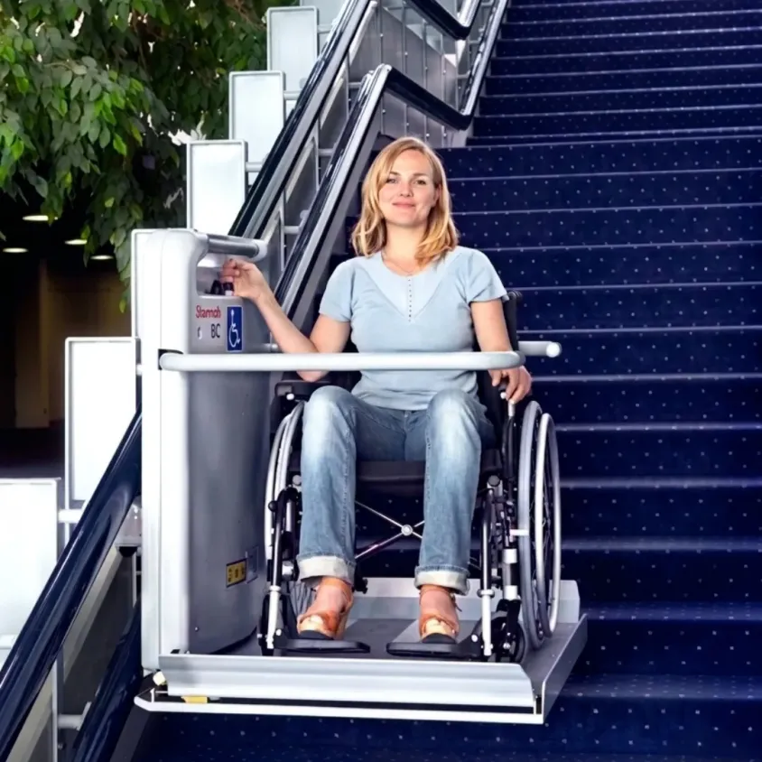 Plateforme Élévatrice PMR Escalier Droit | Stannah Stairiser BC