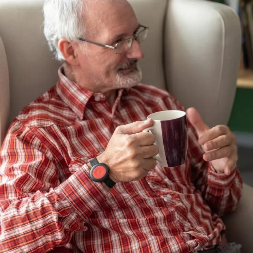 Téléassistance à Domicile Senior 24/7 | Filien Connect - Inresa Médical