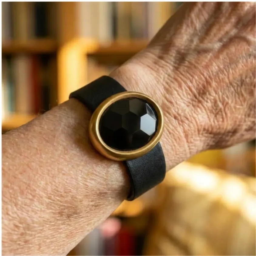 Téléassistance à Domicile Senior 24/7 | Filien Connect - Inresa Médical
