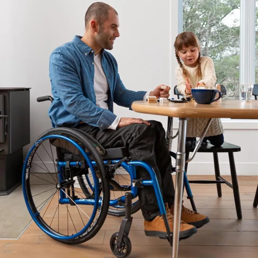 Fauteuil Roulant Actif Carbone Helio C2 Motion Composites