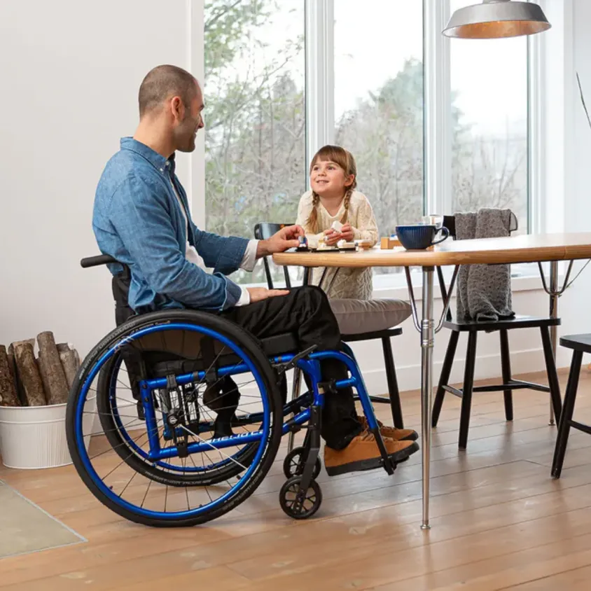 Fauteuil Roulant Actif Carbone Helio C2 Motion Composites
